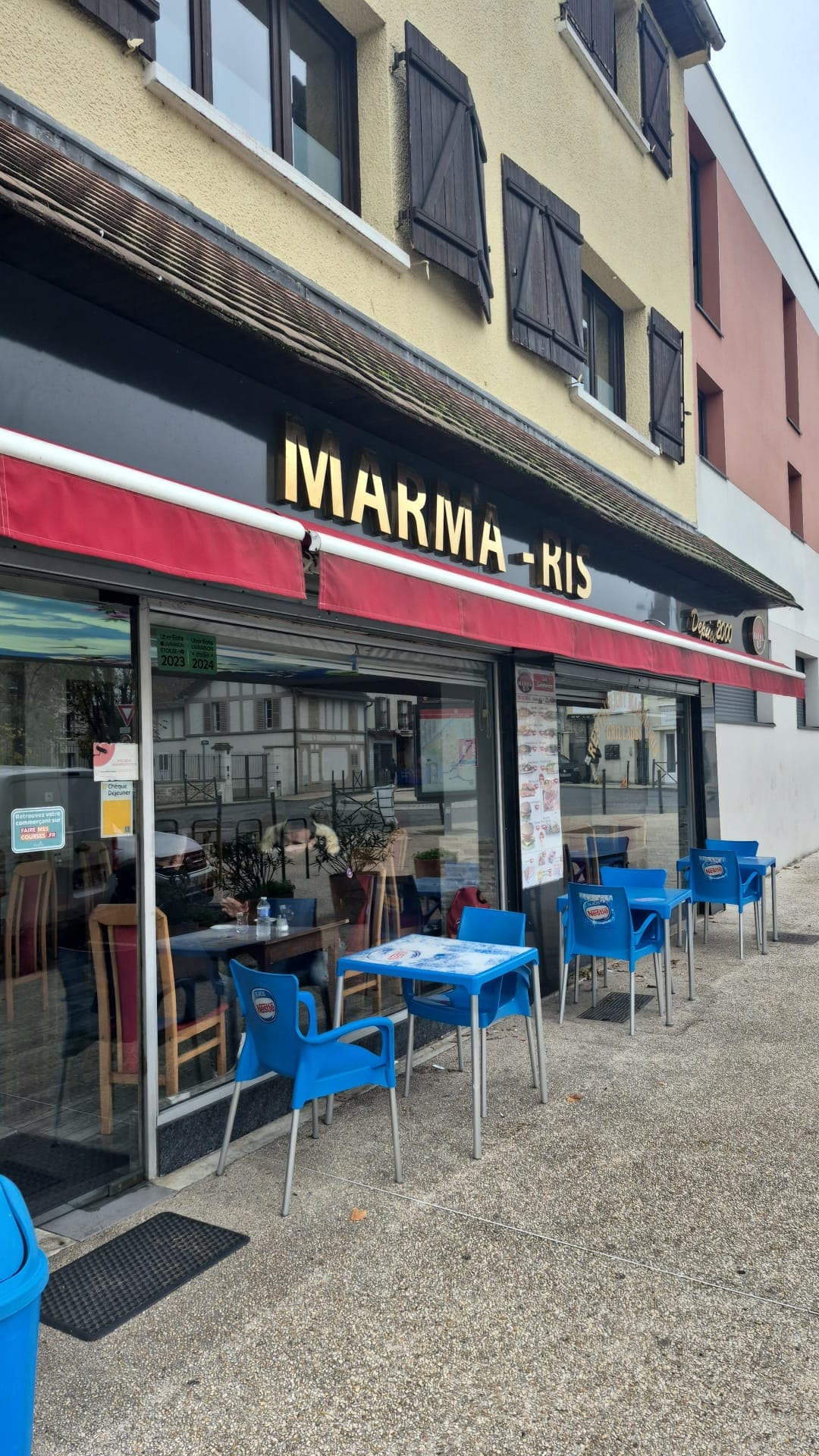 Devanture du Restaurant Marmaris